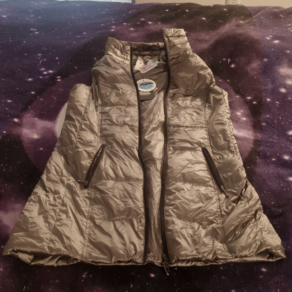NEW ANORAK long metallic quilted vest with hood in military olive
